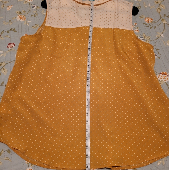 Fashionably Elate Top in Goldenrod - Picture 5 of 7